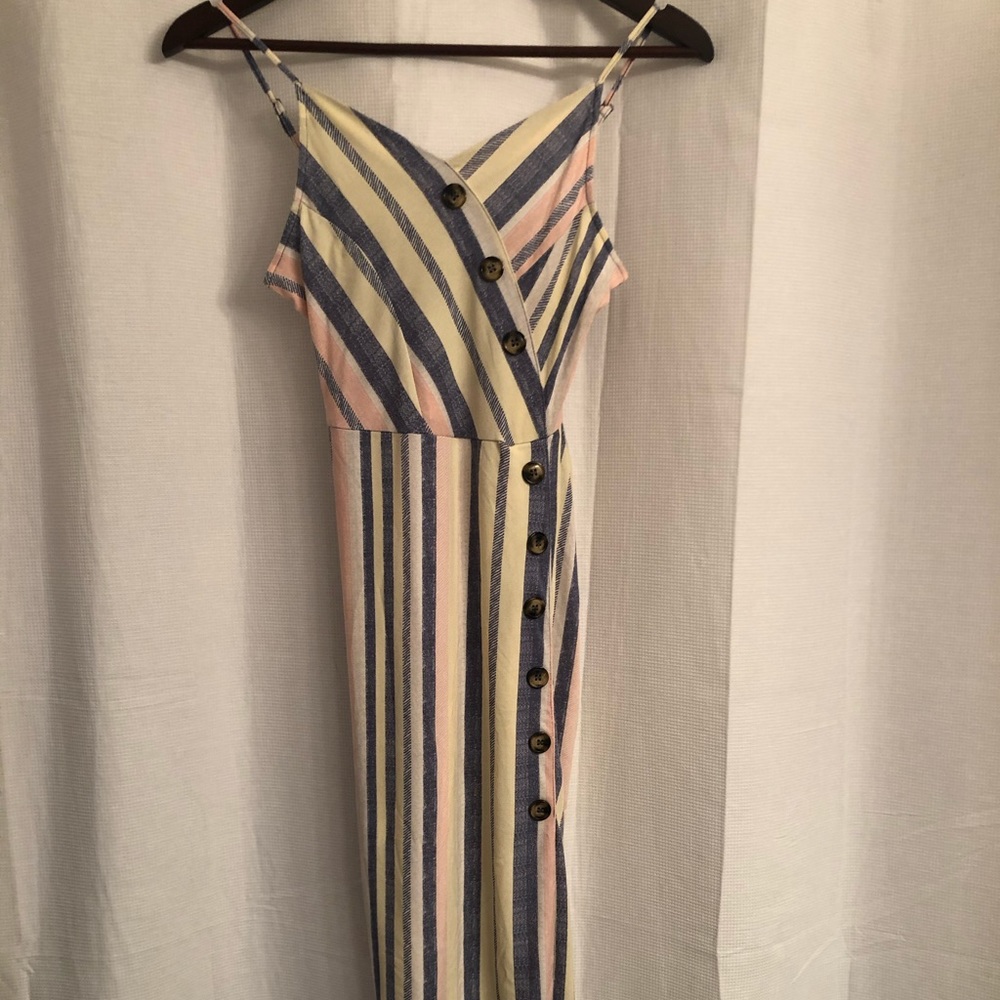 NWT Francesca’s midi dress